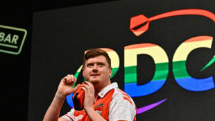 Darts: Springer &uuml;berrascht beim Grand Slam of Darts