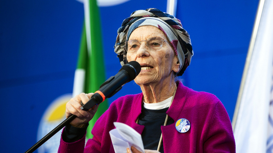 Emma Bonino ricoverata in ospedale a Roma, &egrave; vigile