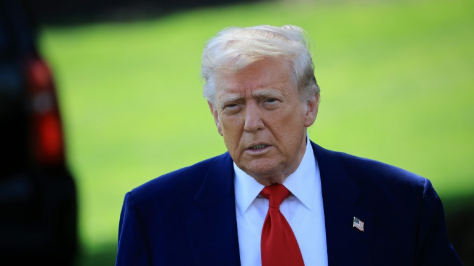 Trump acusa Ir&atilde; de protelar decis&atilde;o sobre acordo nuclear