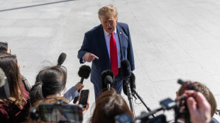 Trump, 'ribattezzer&ograve; lo stretto di Hormuz a mio nome'