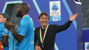 Calcio: Napoli; Conte, manca una punta, si lavora sui moduli