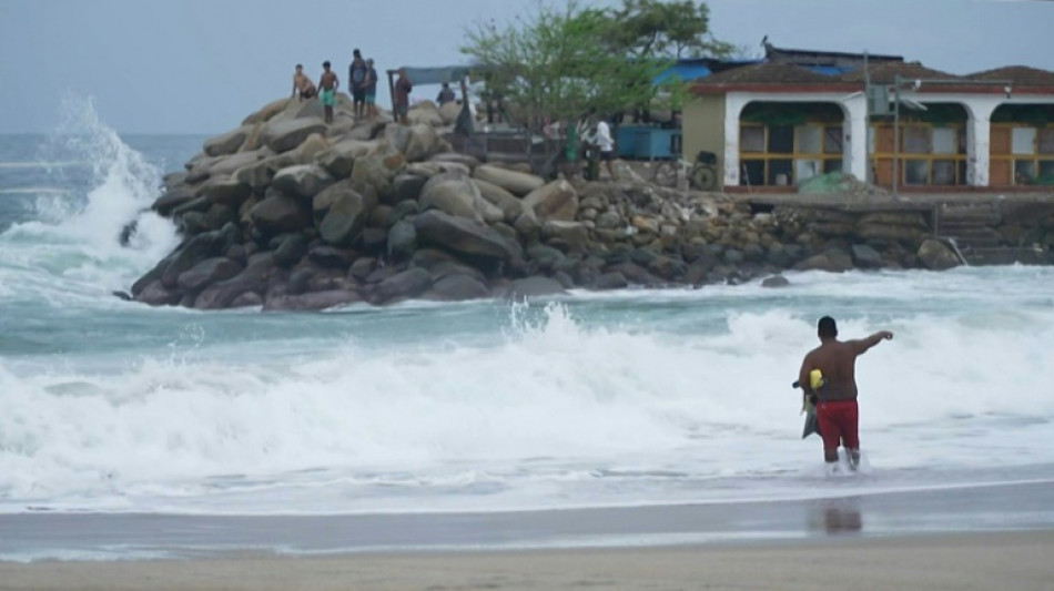 Mexique: l'ouragan Erick "extr&ecirc;mement dangereux" se renforce en cat&eacute;gorie 4