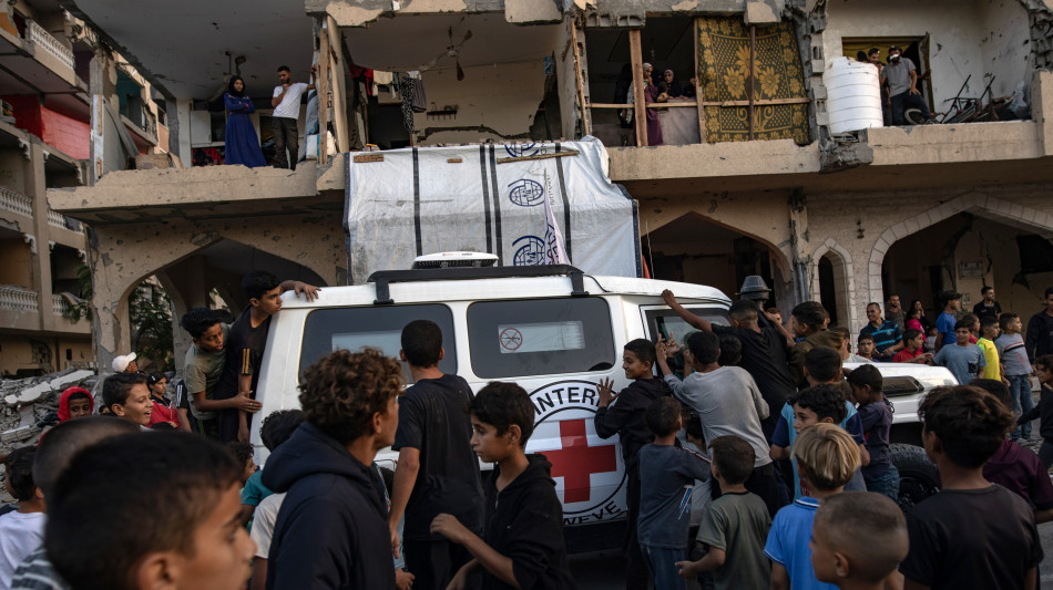 Idf, consegnata alla Croce Rossa la salma dell'ostaggio