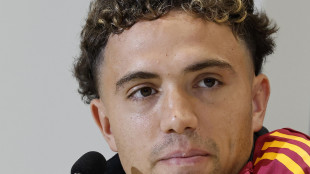 Rapina in casa El Aynaoui, calciatore della Roma chiuso in una stanza