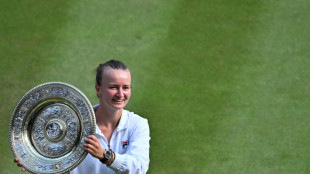 Campe&atilde; de Wimbledon, Krejcikova &eacute; a nova n&uacute;mero 10 do mundo; Bia Haddad deixa Top 20