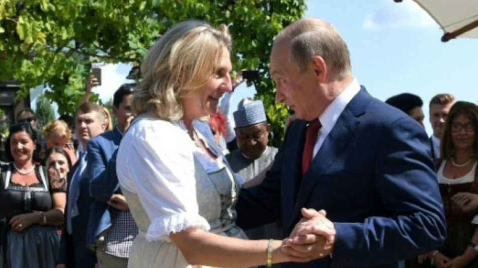Putin schenkte &Ouml;sterreichs Ex-Au&szlig;enministerin teuren Schmuck zur Hochzeit