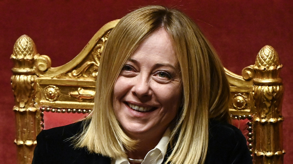 Meloni, auguri a tutti i pap&agrave;, con mamma la parola pi&ugrave; bella