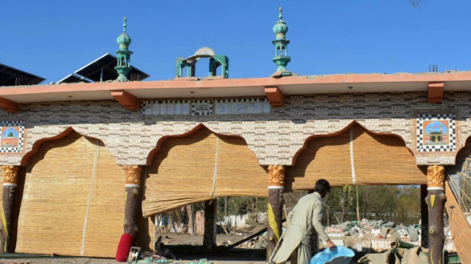 Pakistan: le bilan des attaques &agrave; la voiture b&eacute;lier grimpe &agrave; 13 civils et cinq soldats tu&eacute;s, selon l'arm&eacute;e 