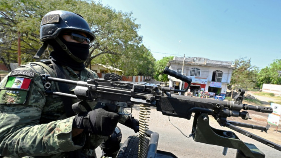 M&eacute;xico prende dez colombianos ap&oacute;s explos&atilde;o que matou seis militares