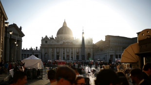 C&eacute;r&eacute;monial grandiose et ferveur populaire aux fun&eacute;railles de Fran&ccedil;ois