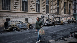 Gewalt in Frankreich: Premierminister k&uuml;ndigt Ausgangssperren an