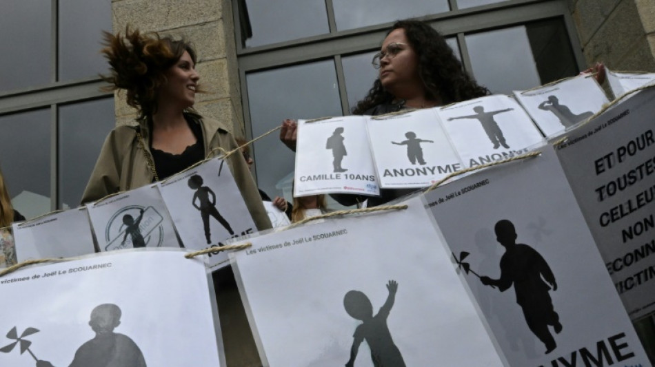 Fran&ccedil;a condena ex-cirurgi&atilde;o ped&oacute;filo a 20 anos de pris&atilde;o por abusar de quase 300 pacientes