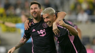 Inter Miami vence com dois gols de Messi e leva trof&eacute;u Supporters' Shield da MLS