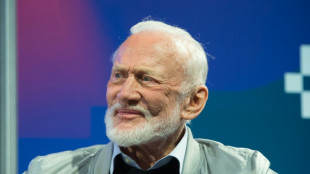 Buzz Aldrin, segunda persona en pisar la Luna, se casa al cumplir 93 a&ntilde;os