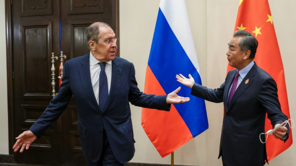 Los jefes de la diplomacia de Rusia y China se entrevistan en Bali antes de la reuni&oacute;n del G20