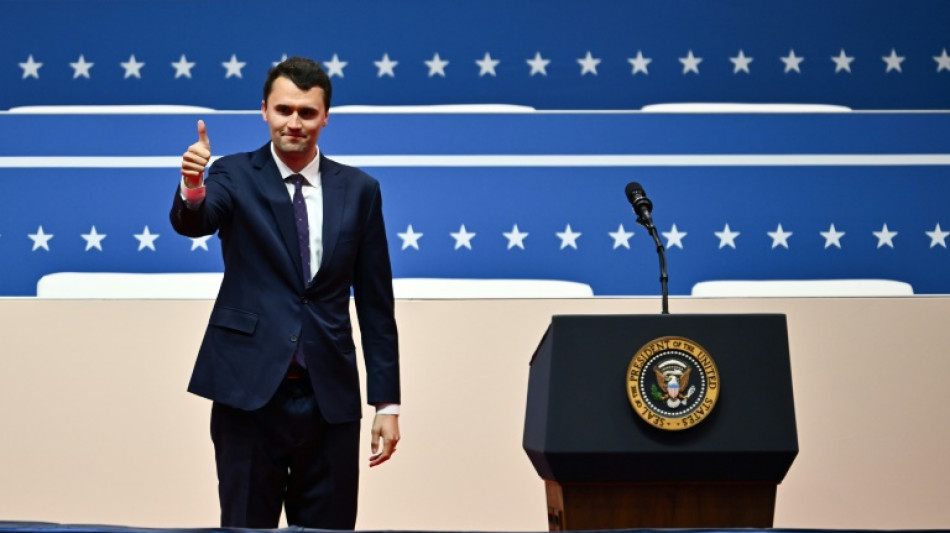 Ativista de direita Charlie Kirk morre após ser baleado nos EUA