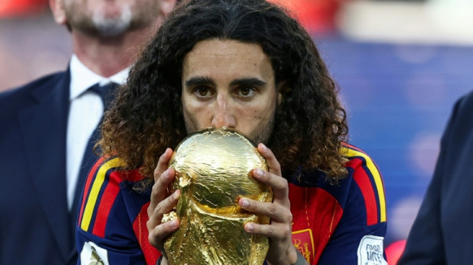Cucurella destaca defesa 'incr&iacute;vel' da Espanha na Copa de 2026