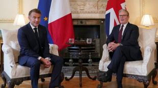 Macron se re&uacute;ne con Starmer en Londres, con la inmigraci&oacute;n en centro de las conversaciones