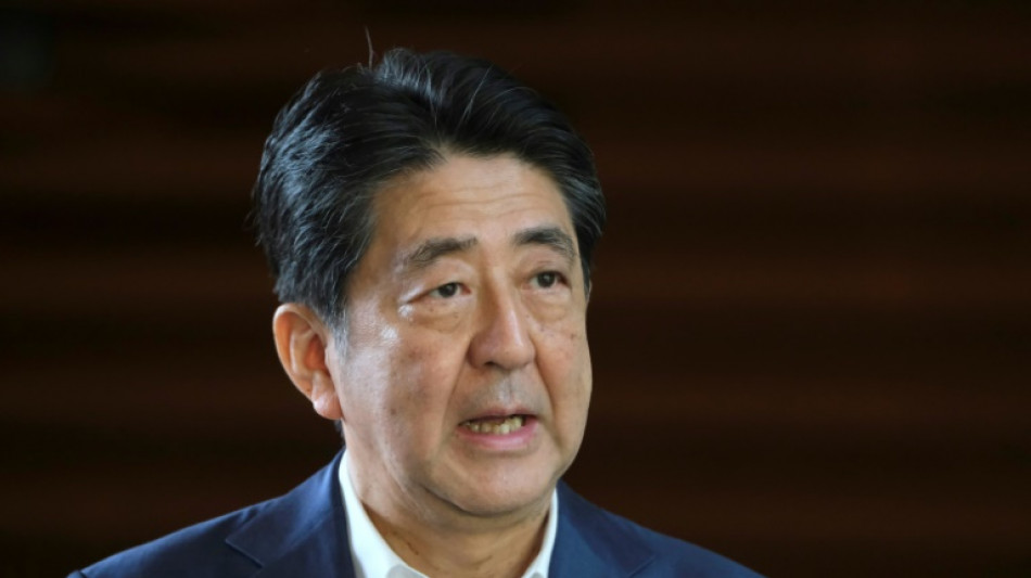El ex primer ministro japon&eacute;s Abe, en "estado muy grave" tras recibir disparos en un mitin