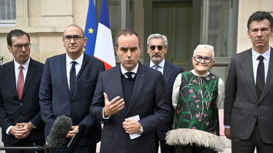 Lecornu annonce des couvre-feux "localis&eacute;s" apr&egrave;s les sc&egrave;nes de chaos du week-end
