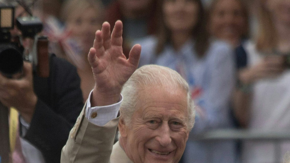 K&ouml;nig Charles III. gratuliert England zum Finaleinzug