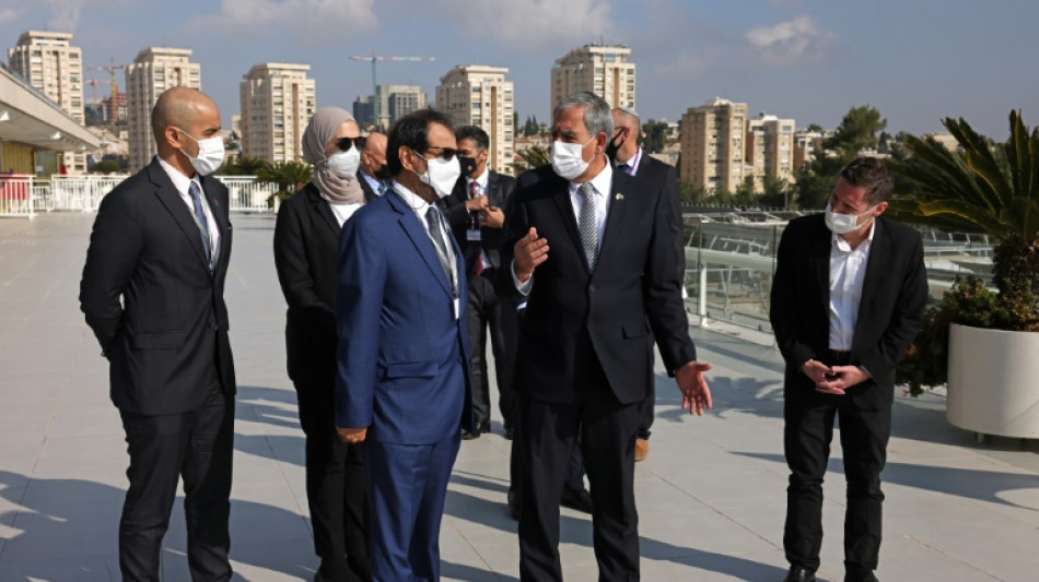 Una delegaci&oacute;n del Consejo Nacional Federal de Emiratos visita por primera vez el Parlamento israel&iacute;
