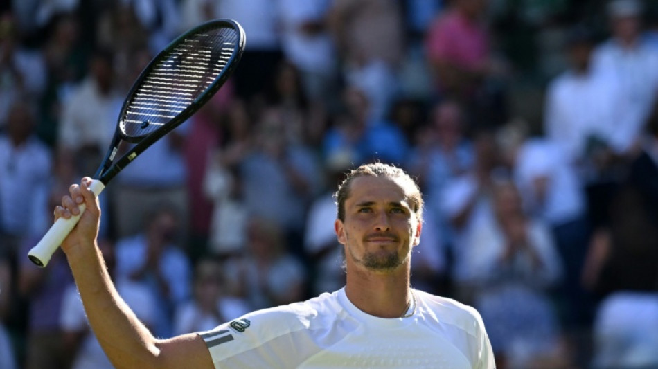 Zverev avan&ccedil;a em Wimbledon ap&oacute;s vit&oacute;ria f&aacute;cil contra Royer