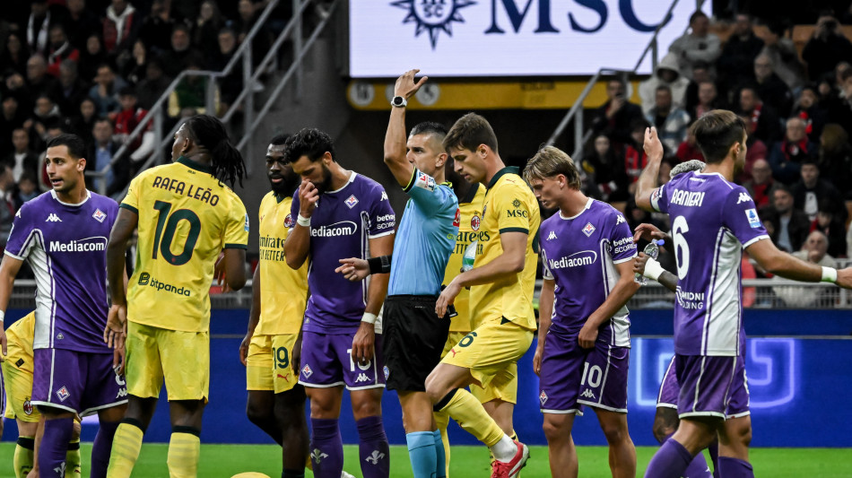 Pioli, con rigori così invitiamo i giocatori a simulare