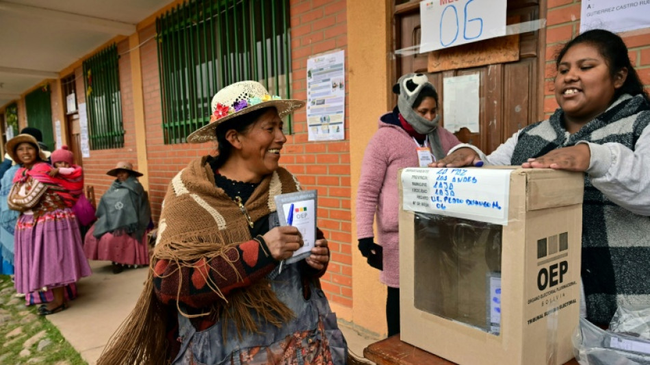 La Bolivie élit son prochain président entre deux candidats de droite