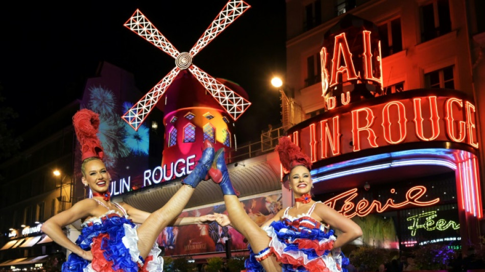Las aspas del Moulin Rouge de París volverán a girar este jueves