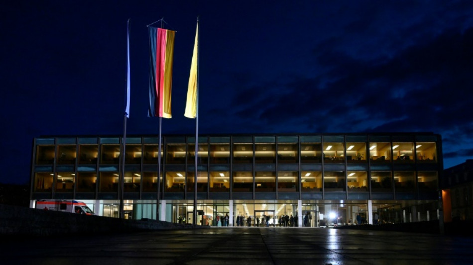 Stimmzettel in Landtag von Baden-W&uuml;rttemberg mit Hakenkreuz beschmiert