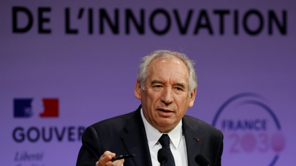 Bayrou: une marge de manœuvre réduite par les crises