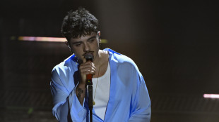 Hit parade, Olly resta primo, arriva Ed Sheeran