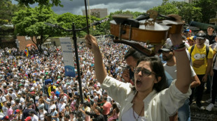 Pr&eacute;sidentielle au Venezuela: Maduro sous pression, l'opposition d&eacute;nonce "l'escalade r&eacute;pressive"