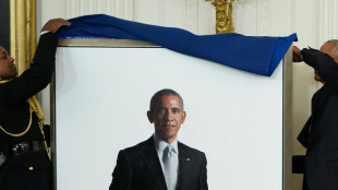Trump substitui retrato de Obama pelo seu