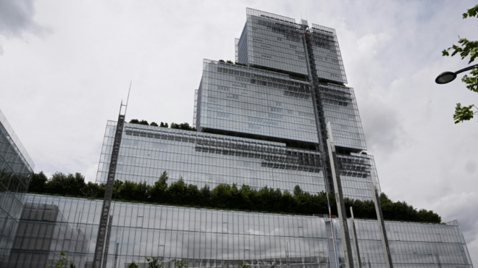 Attentat d'Arras: l'assaillant, son petit fr&egrave;re et un cousin pr&eacute;sent&eacute;s &agrave; un juge