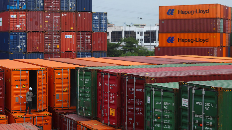 Istat, contributi negativi Cina (-4) e Turchia (-2,5%)