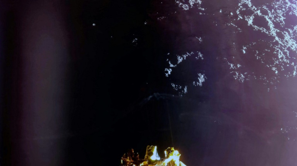 Un robot am&eacute;ricain priv&eacute; se pose sans encombre sur la Lune