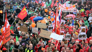 Tens of thousands march in Brussels against austerity plans