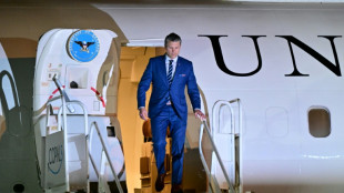 Jefe del Pent&aacute;gono llega a Panam&aacute; tras amenazas de Trump por el canal