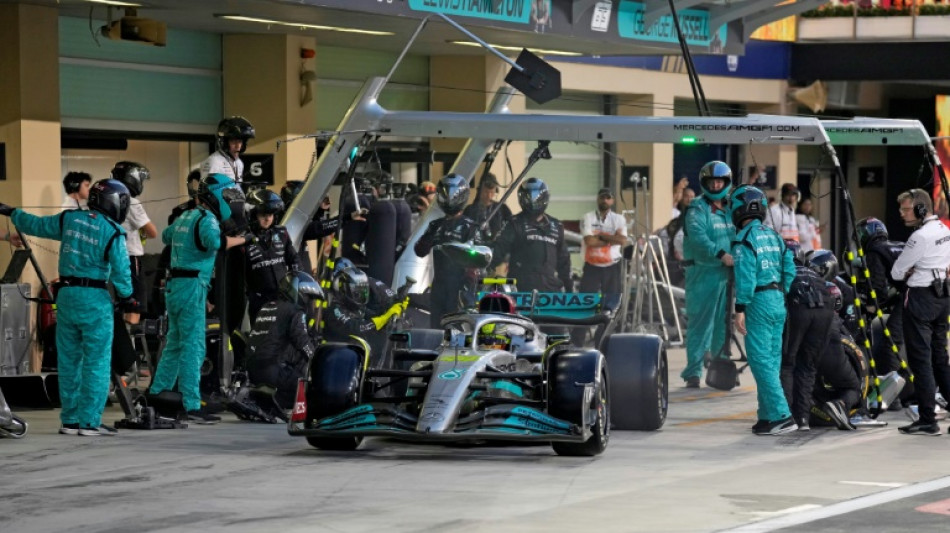 Hamilton 'holds on to hope' with first winless F1 season