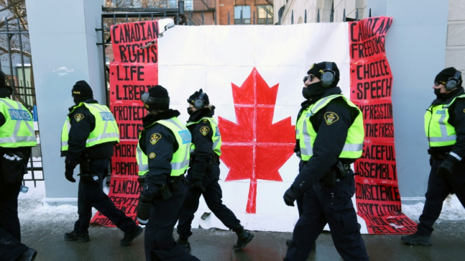 Contestation au Canada: Trudeau monte au front, les manifestants ne d&eacute;sarment pas