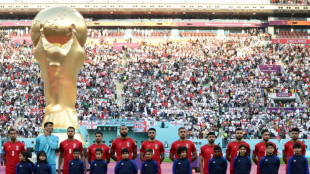 Los futbolistas de Ir&aacute;n e Inglaterra mandan gestos reivindicativos en el Mundial