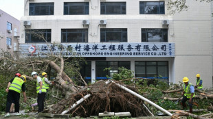 Le sud de la Chine &agrave; l'heure du nettoyage apr&egrave;s le passage du typhon Ragasa