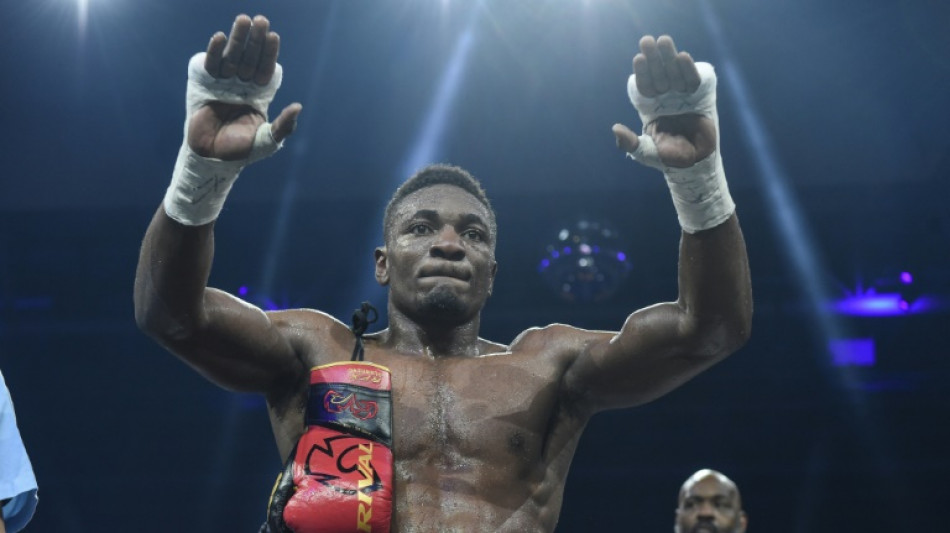 Boxe: Mbilli en salle d'attente pour esp&eacute;rer "titiller" Canelo