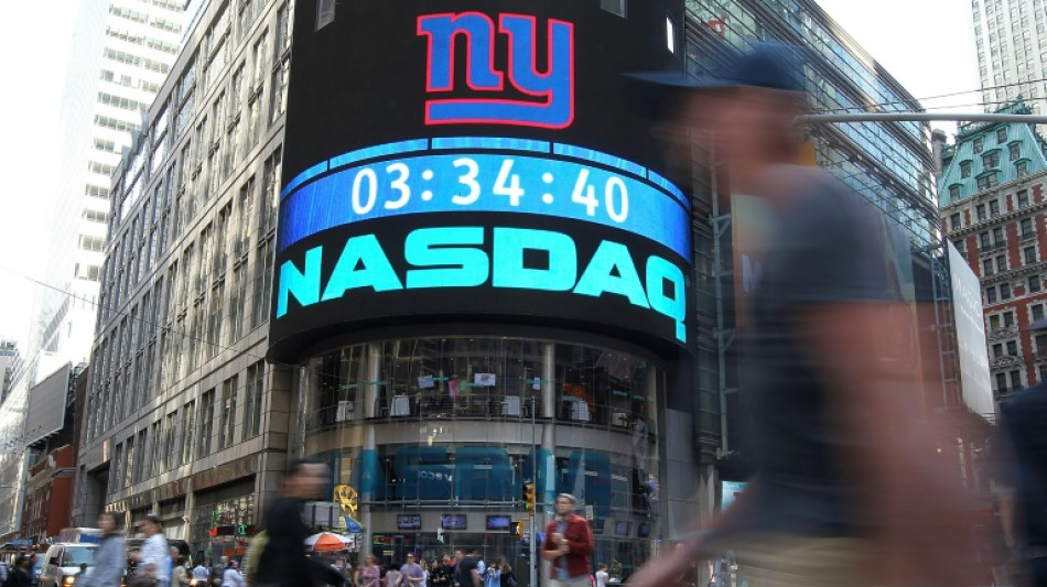 Wall Street ouvre dans le vert, cible une huiti&egrave;me semaine positive