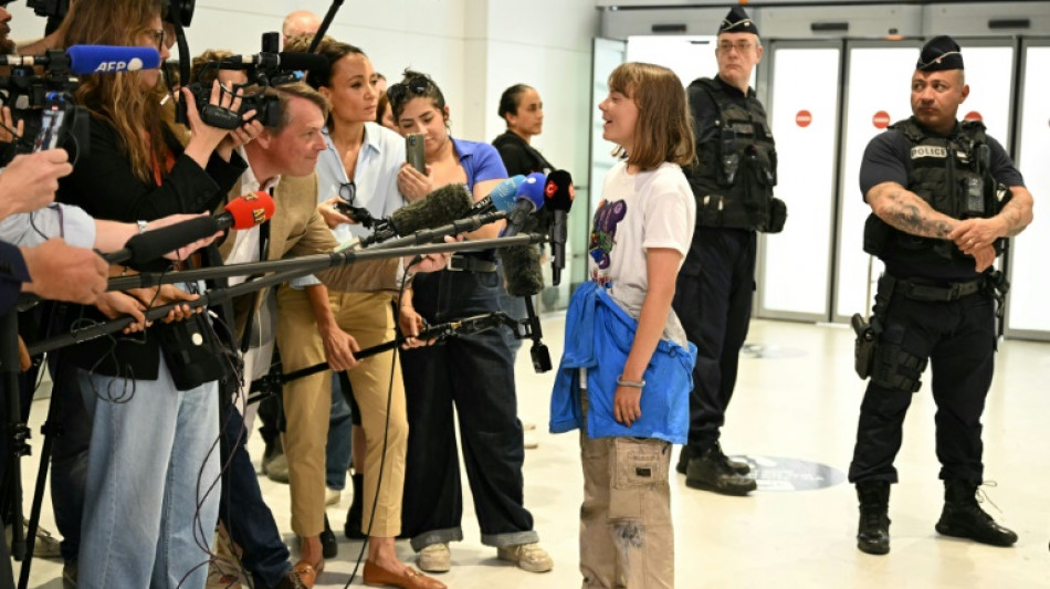 Israel expulsa Greta Thunberg ap&oacute;s interceptar barco com destino a Gaza