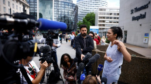 La madre de un opositor egipcio-brit&aacute;nico "est&aacute; muriendo" por una huelga de hambre, seg&uacute;n su familia