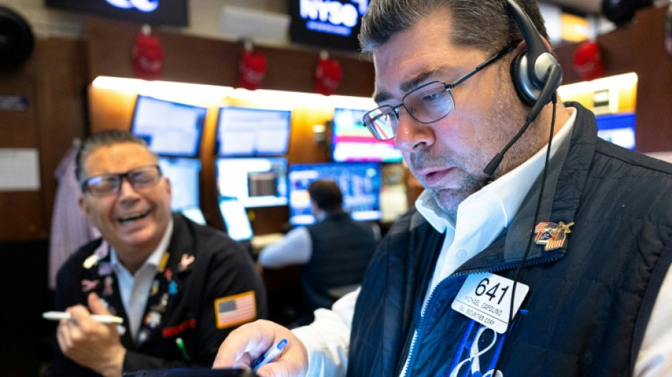 Wall Street en hausse mais les investisseurs restent m&eacute;fiants &agrave; cause du budget