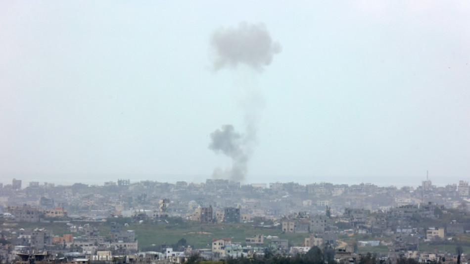 Le Hamas tire des roquettes sur Tel-Aviv, premi&egrave;re riposte aux op&eacute;rations meurtri&egrave;res d'Isra&euml;l &agrave; Gaza